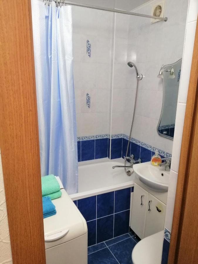 Уютная Квартира На Лётной 6 Tchernihiv Extérieur photo